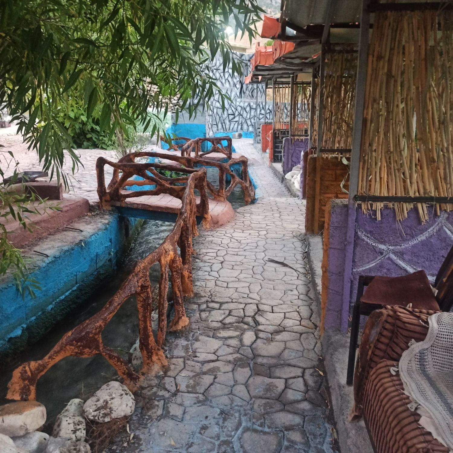 دهکده توریستی کوهپایه وماهی کباب کلم kolm|اجارهٔ کوتاه‌مدت ویلا و باغ|ایلام, |دیوار