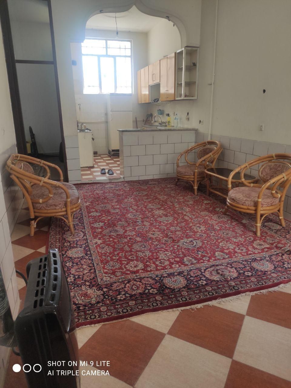 اجاره روزانه روبرودرب دانشگاه ازاد|اجارهٔ کوتاه‌مدت آپارتمان و سوئیت|کرمان, |دیوار