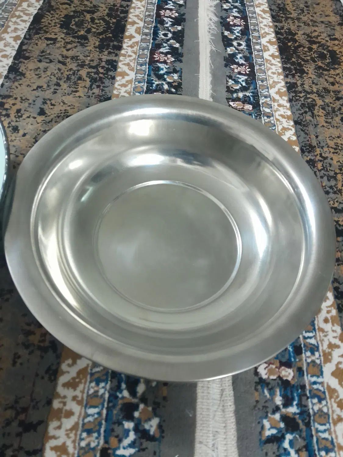 تشت لعابی و استیل کاملا نو|ظروف سرو و پذیرایی|اصفهان, کردآباد|دیوار
