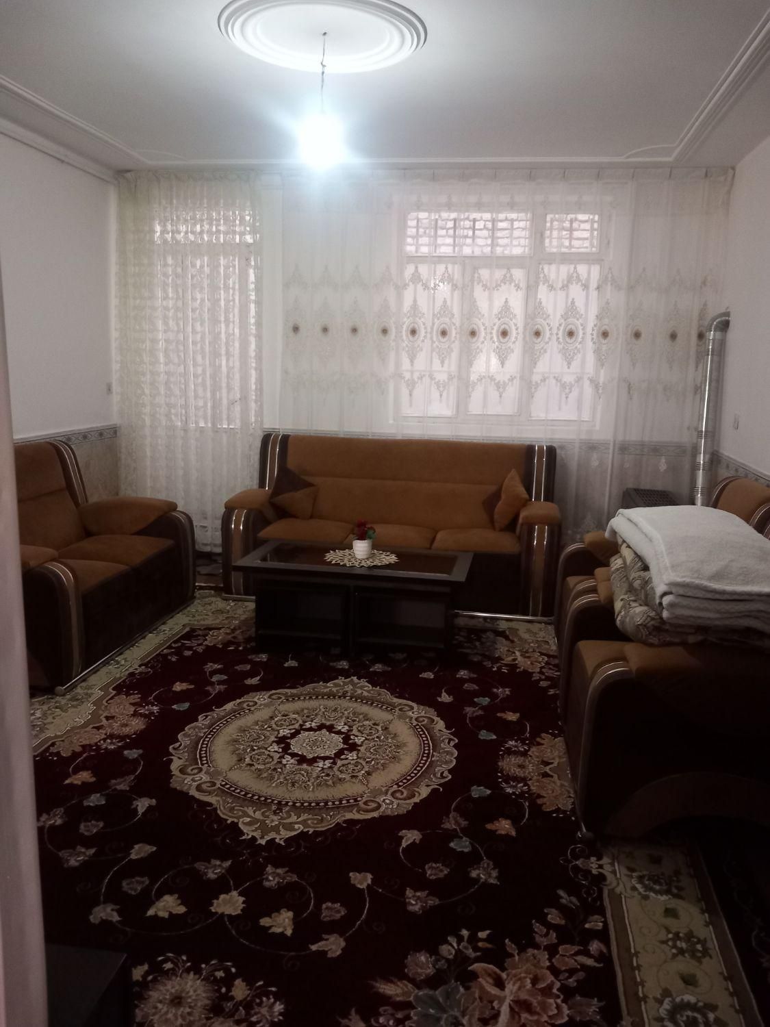اجاره سوییت دربست روزانه هفتگی|اجارهٔ کوتاه‌مدت آپارتمان و سوئیت|همدان, |دیوار