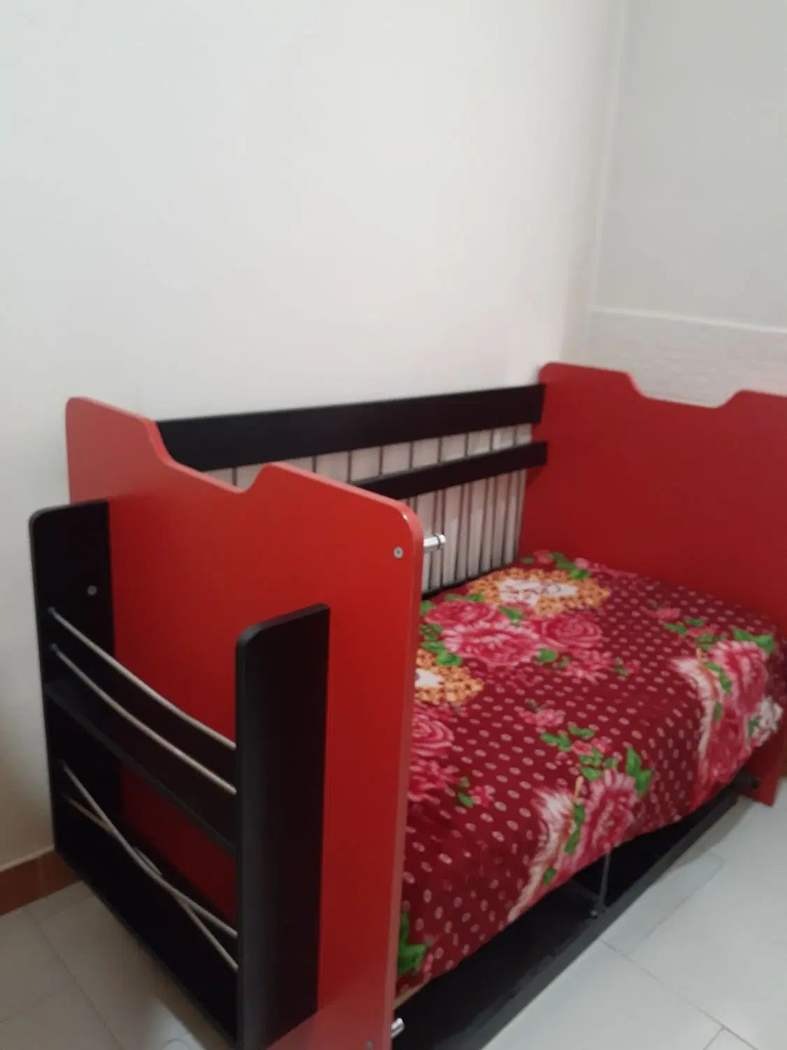 تخت و گهواره کودک|تخت و صندلی بچه|تهران, خلیج فارس|دیوار