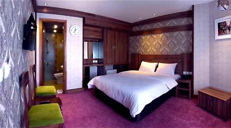 هتل دوستاره تاپ نزدیک حرم منو سلف/تورریلی|اجارهٔ کوتاهمدت آپارتمان و سوئیت|مشهد, امام رضا (ع)|دیوار