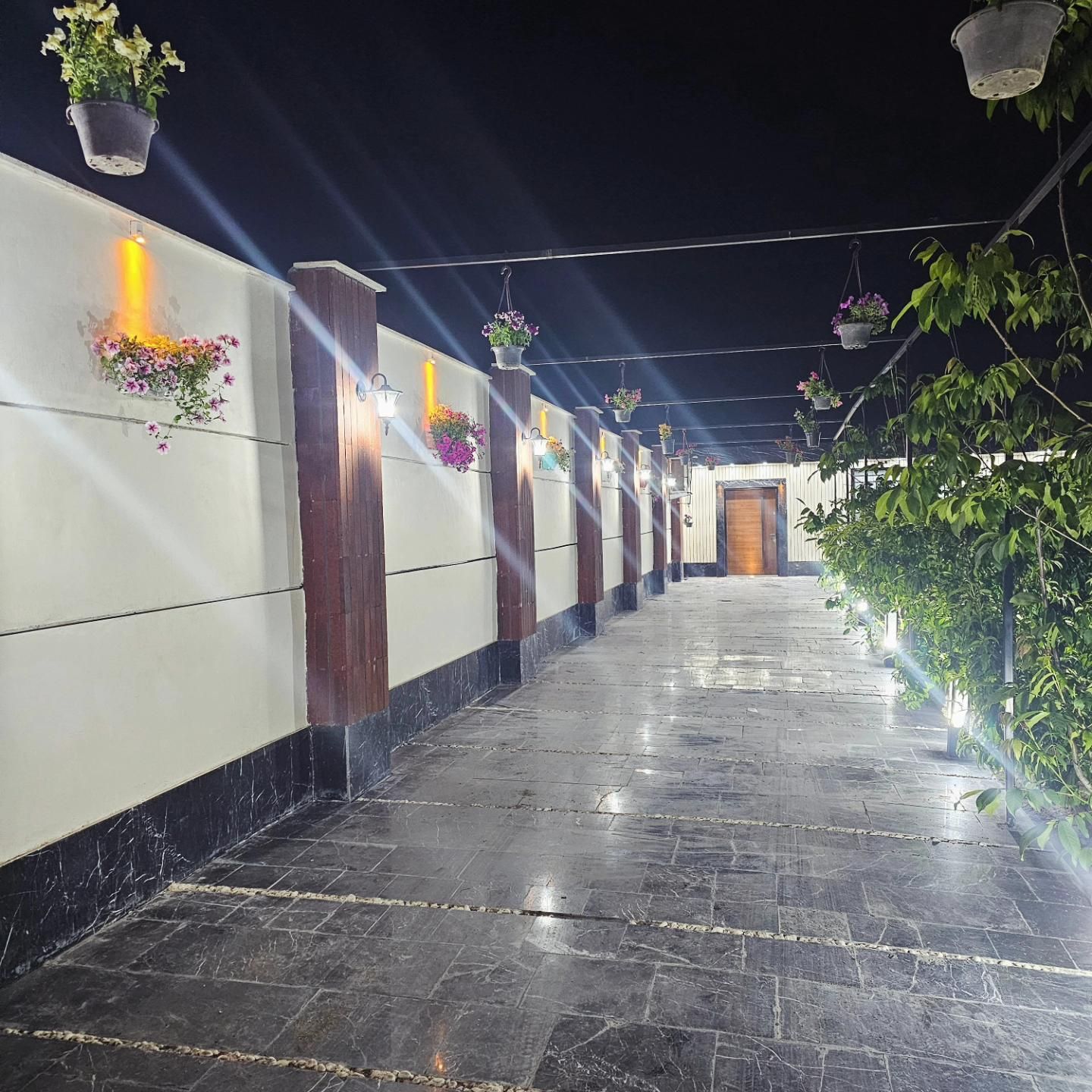 اجاره روزانه باغ ویلا|اجارهٔ کوتاهمدت ویلا و باغ|فلاورجان, |دیوار