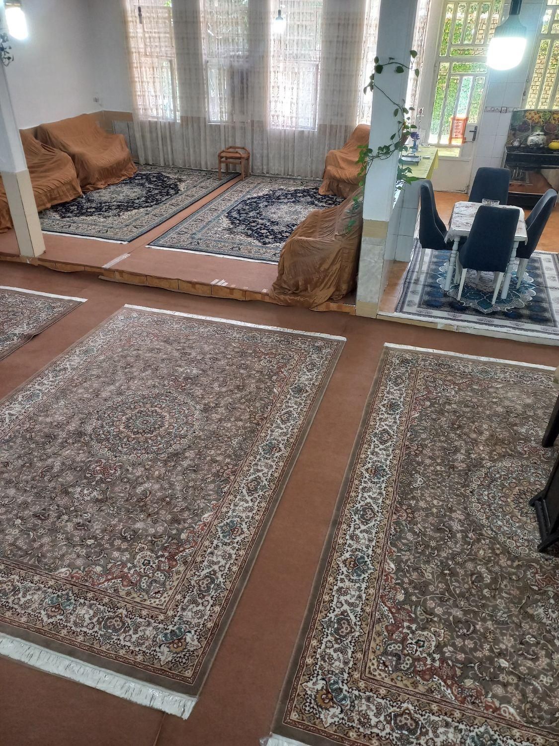 سوییت همکف ویلایی ۲۲۰ متری تمیز مرتب|اجارهٔ کوتاه‌مدت آپارتمان و سوئیت|خرم‌آباد, |دیوار