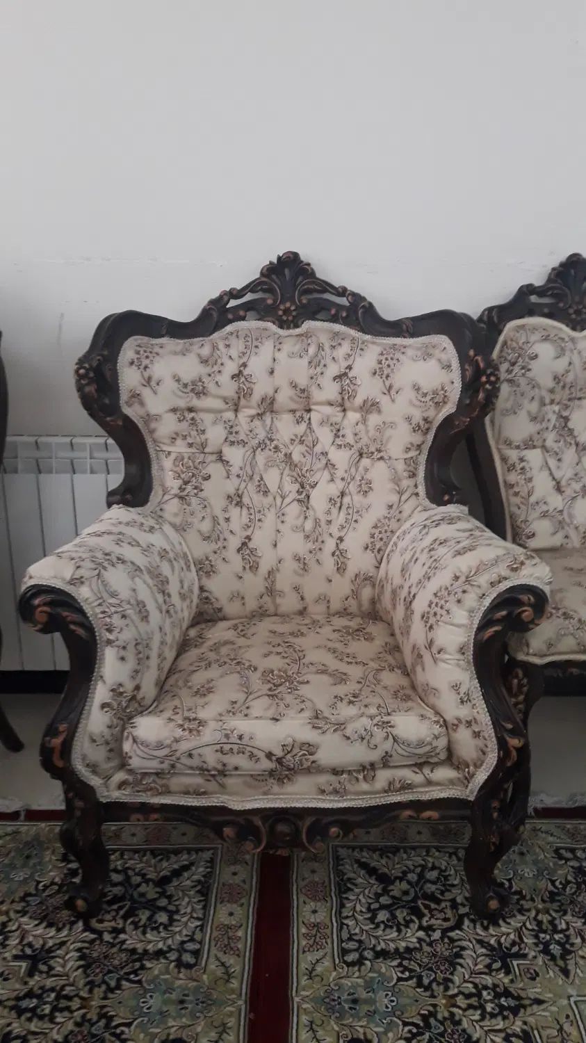 مبل استیل سلطنتی ۹ نفره به همراه ناهار خوری ۸ نفره|مبلمان خانگی و میز عسلی|کرج, اصفهانی‌ها|دیوار