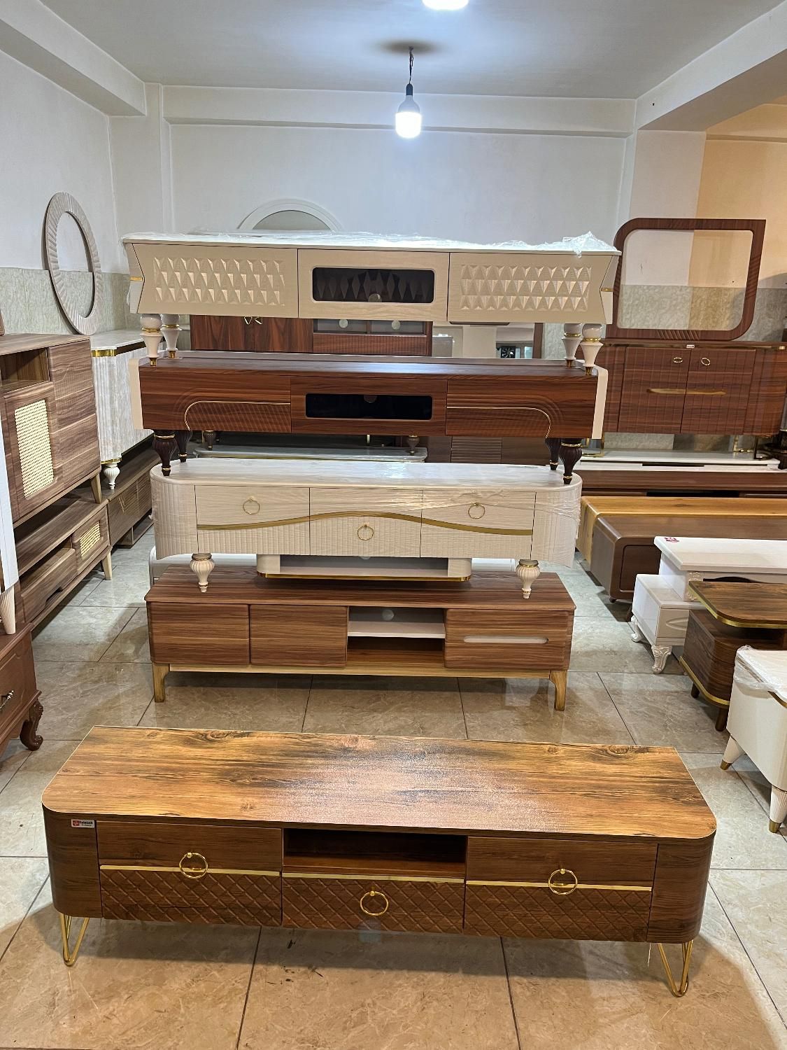 میز تلویزیون و اینه کنسول جلومبلی کد ۶۲|میز تلویزیون|تبریز, |دیوار