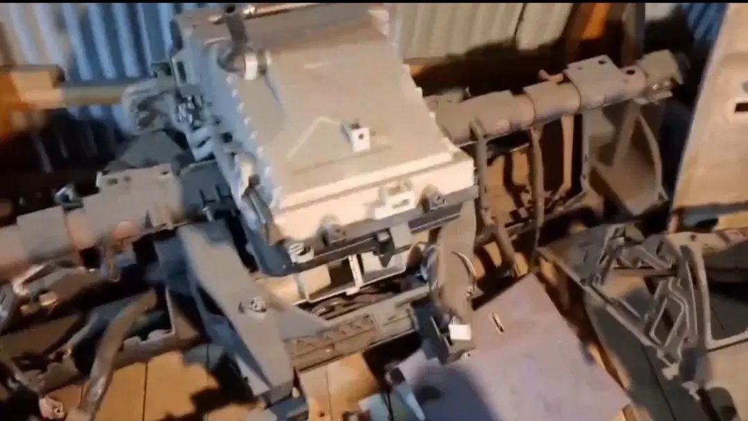 داشپورت مزدا 3  باتمام متعلقات.استوک از دبی|قطعات یدکی و لوازم جانبی|رشت, بلوار گیلان|دیوار