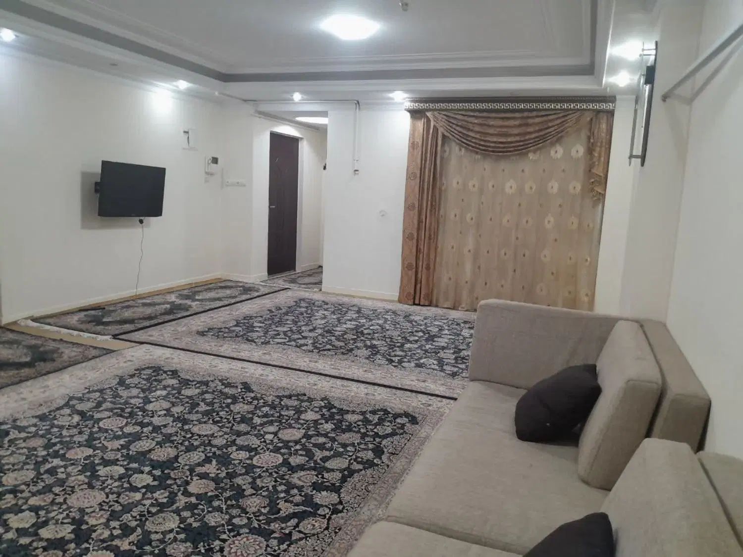 فروش واحد ۹۰ متری/ جلو/تاپ لوکیشن/پارکینگ سندی|فروش آپارتمان|اهواز, گلستان|دیوار
