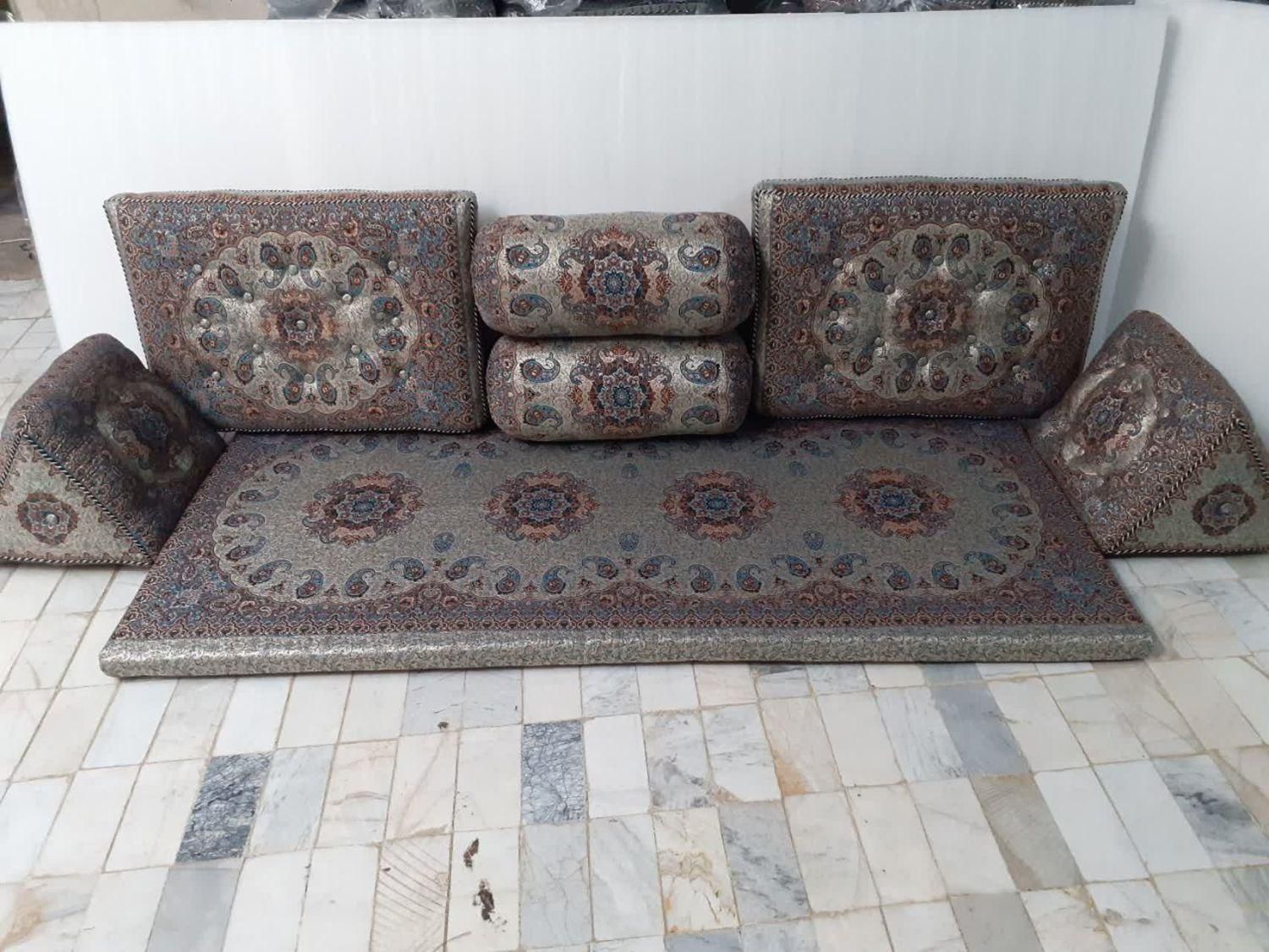 پشتی هفت تیکه خان نشین|پشتی|شهرکرد, |دیوار