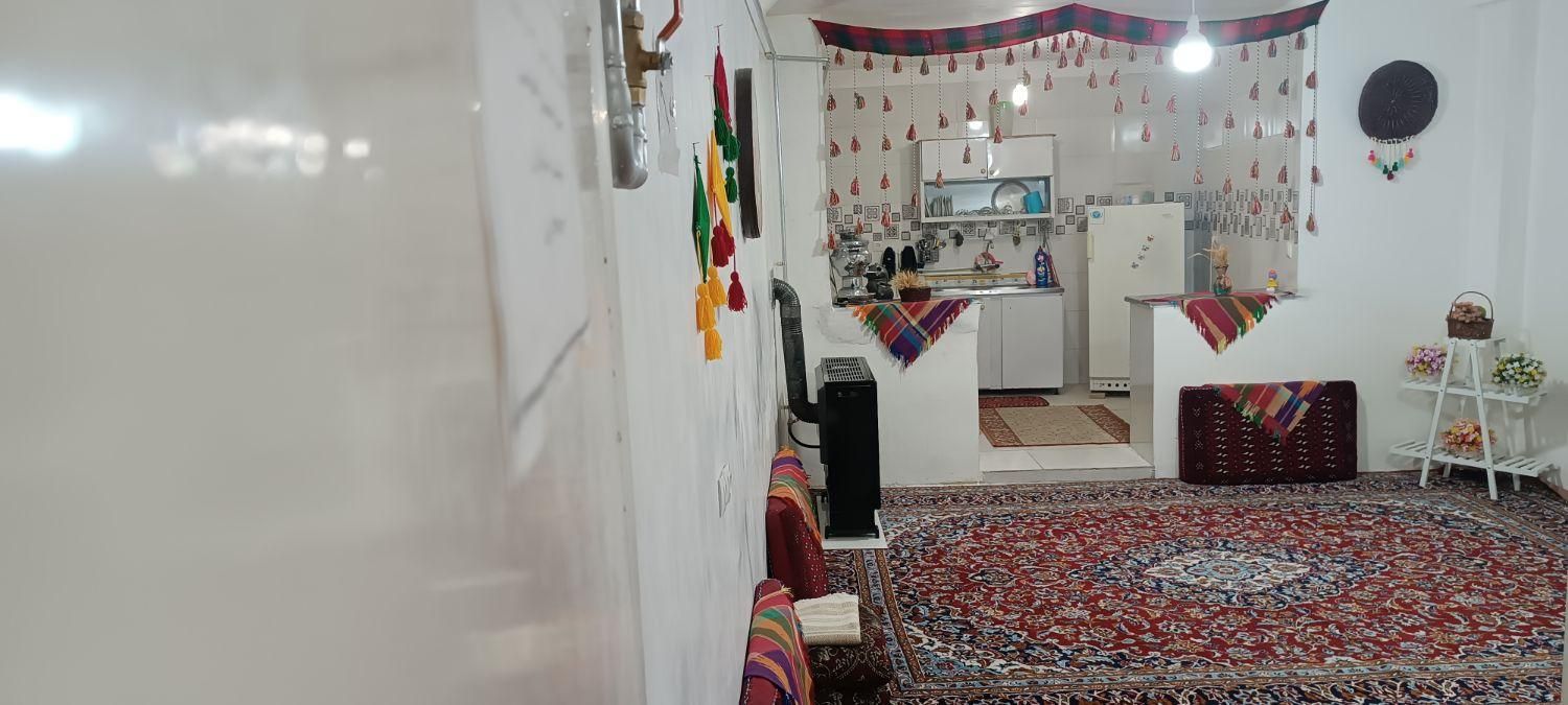سویت با پارکینگ اختصاصی پاوه داریان|اجارهٔ کوتاه‌مدت آپارتمان و سوئیت|پاوه, |دیوار