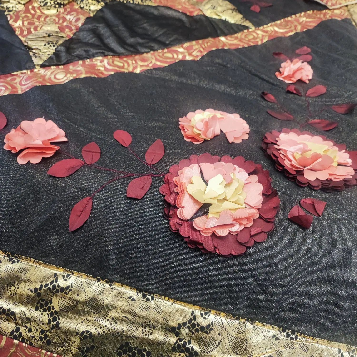 روتختی دونفره طرح چرم و طلاکوب گل برجسته خارجی|سرویس روتختی|اصفهان, شاهزاده ابراهیم|دیوار