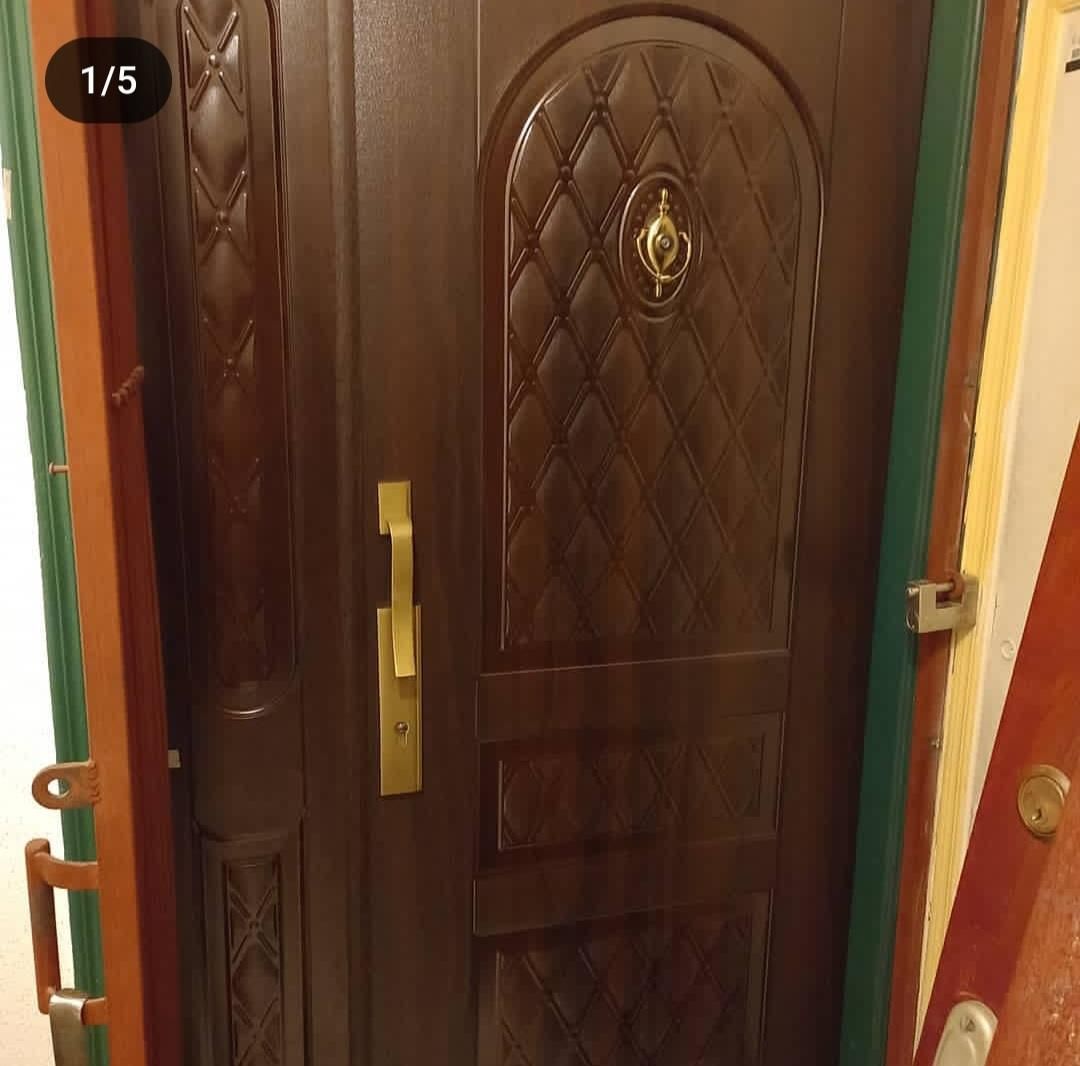 درب چوبی آیهان|خدمات پیشه و مهارت|رشت, دباغیان|دیوار