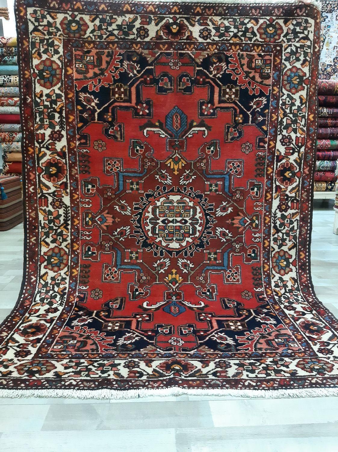 قالیچه کهنه ذات کرک سلامت تفرش کف ساده لاکی|فرش|تهران, حر|دیوار