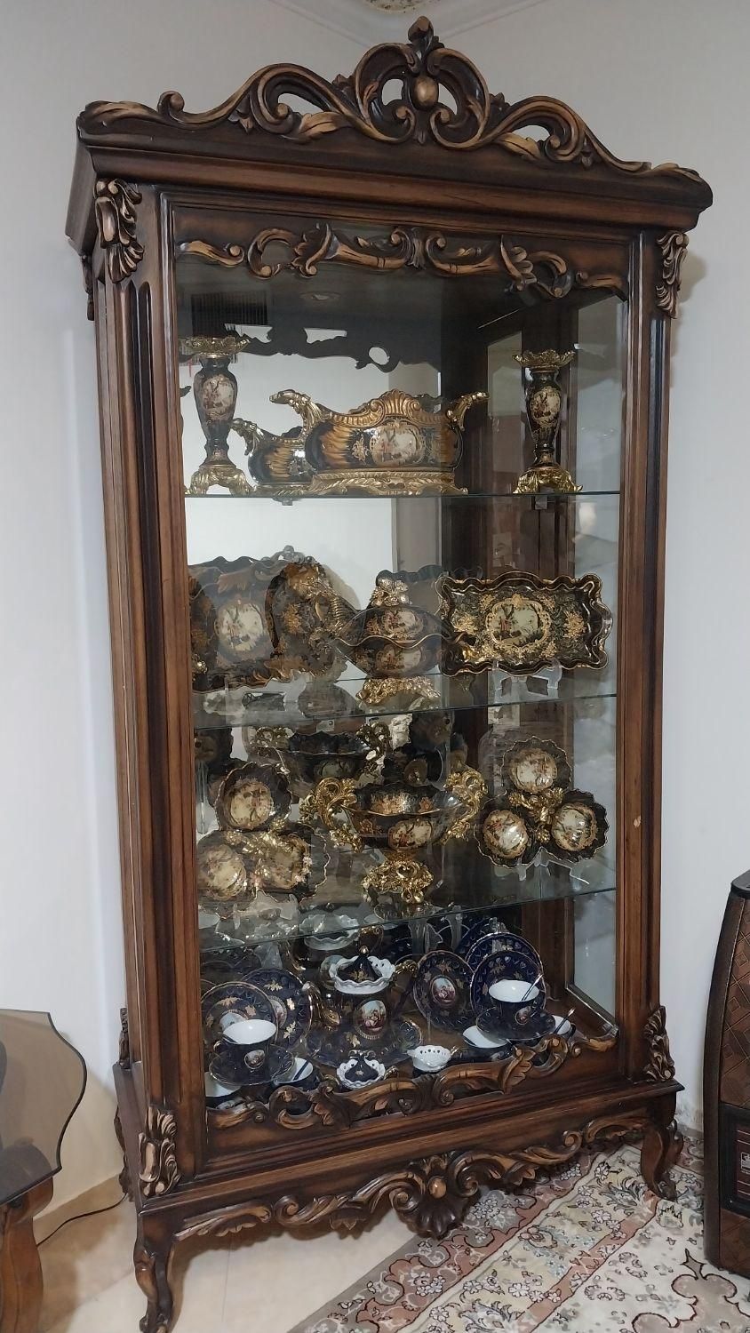 بوفه چوب گردو تاج دار|بوفه، ویترین، کنسول|قزوین, |دیوار