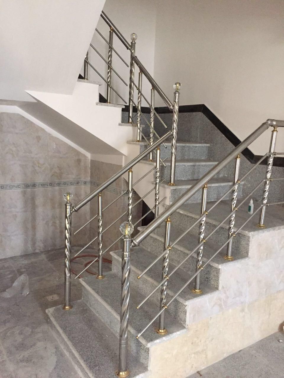 نرده استیل و حفاظ استیل و حفاظ بانکی|خدمات پیشه و مهارت|رشت, رودباری|دیوار