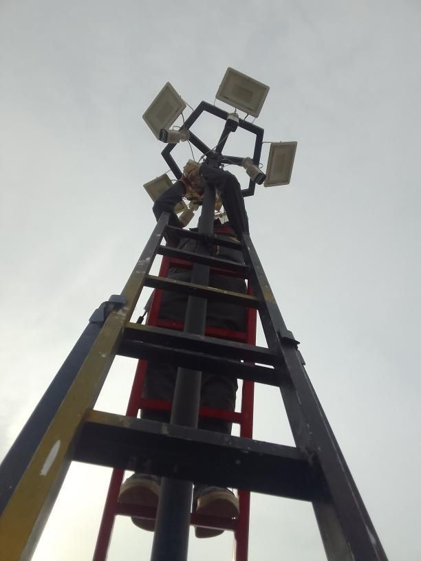 برق کشی وسیم کشی ونصب دوربین ونصب وسرویس کولر آبی|خدمات پیشه و مهارت|تربت جام, شهرک آزادگان|دیوار