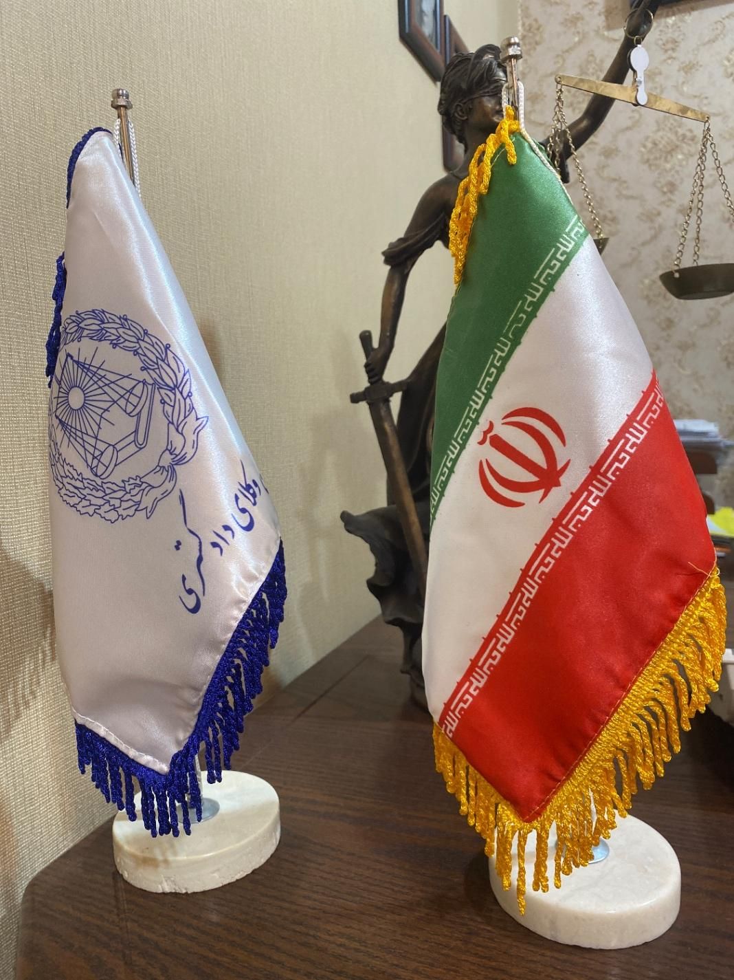 وکیل پایه یک دادگستری (حقوقی،کیفری،ثبتی)|خدمات مالی، حسابداری، بیمه|اصفهان, شهریار|دیوار