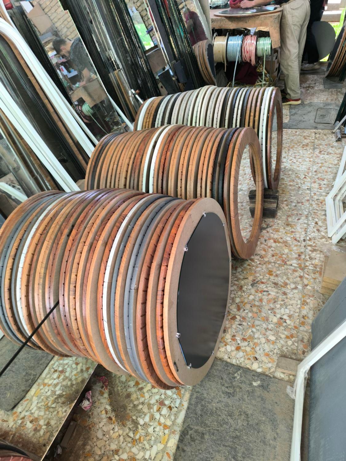 آینه رنگی آلیور|آینه|اصفهان, سپاهان‌شهر|دیوار