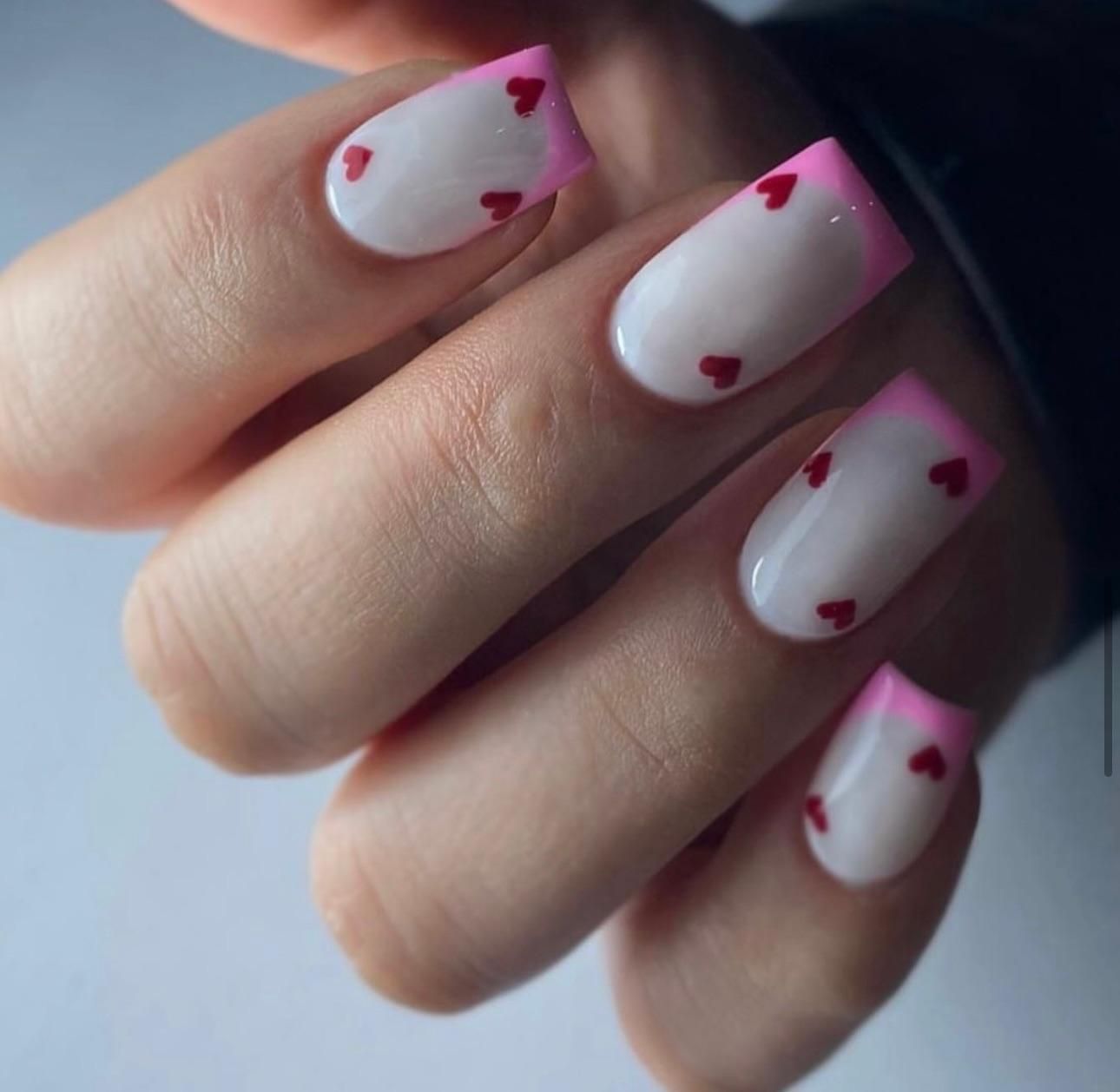 خدمات تخصصی ناخن به سبک روسی (تخفیف ویژه)|خدمات آرایشگری و زیبایی|بابل, |دیوار