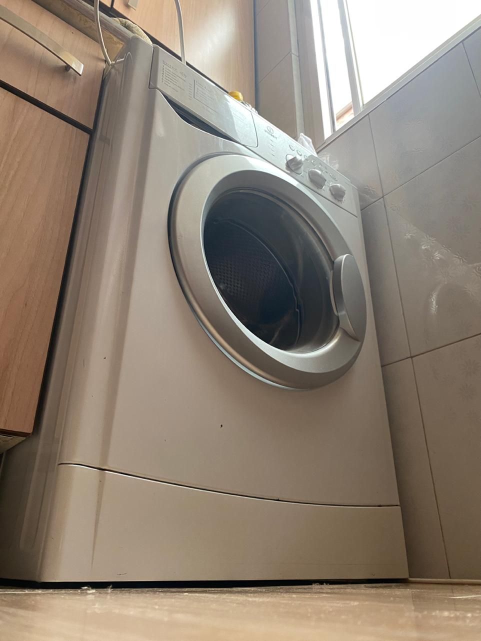 ماشین لباسشویی ایندزیت - Indesit|ماشین لباسشویی و خشک‌کن لباس|تهران, یاخچی‌آباد|دیوار