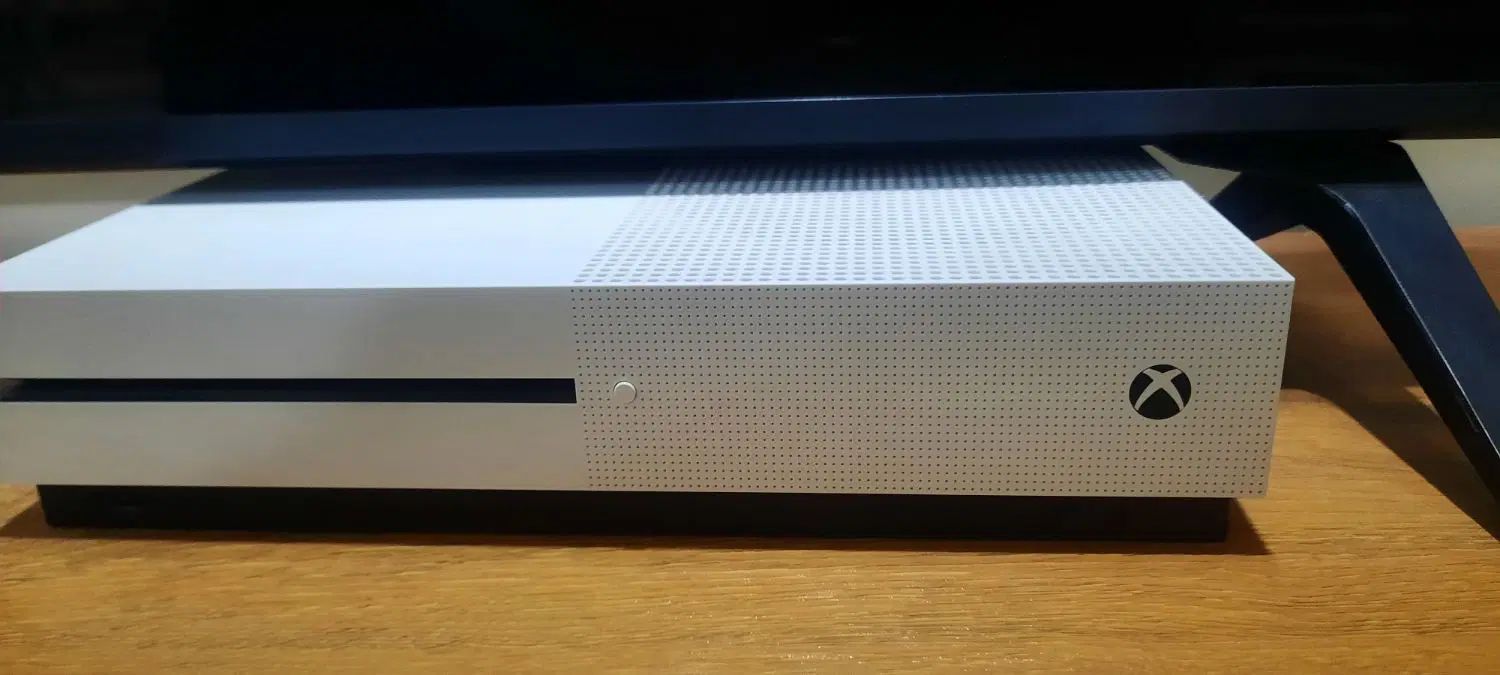 XBox 1 S|کنسول، بازی ویدئویی و آنلاین|تهران, شهر زیبا|دیوار