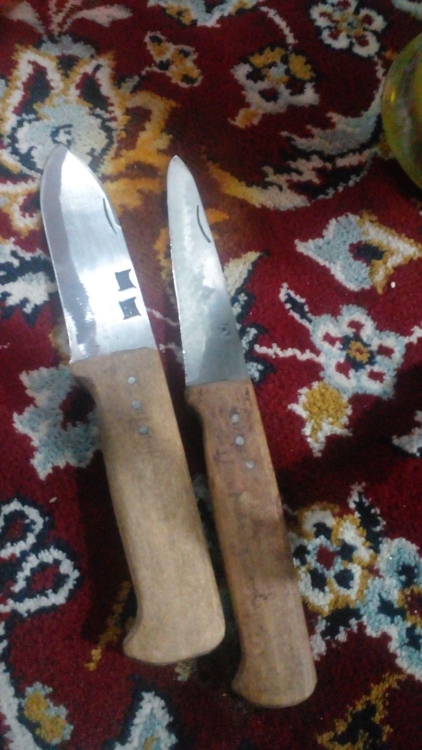 دوتا چاقو جنس کنوس|ظروف پخت‌وپز|بروجرد, |دیوار