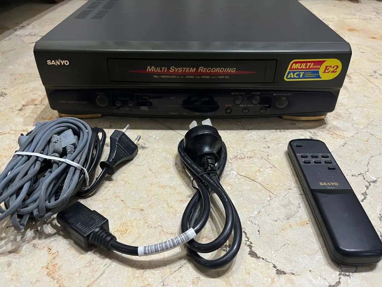 VHS Player اصل ژاپن|پخش‌کننده DVD و ویدیو|تهران, شهرآرا|دیوار