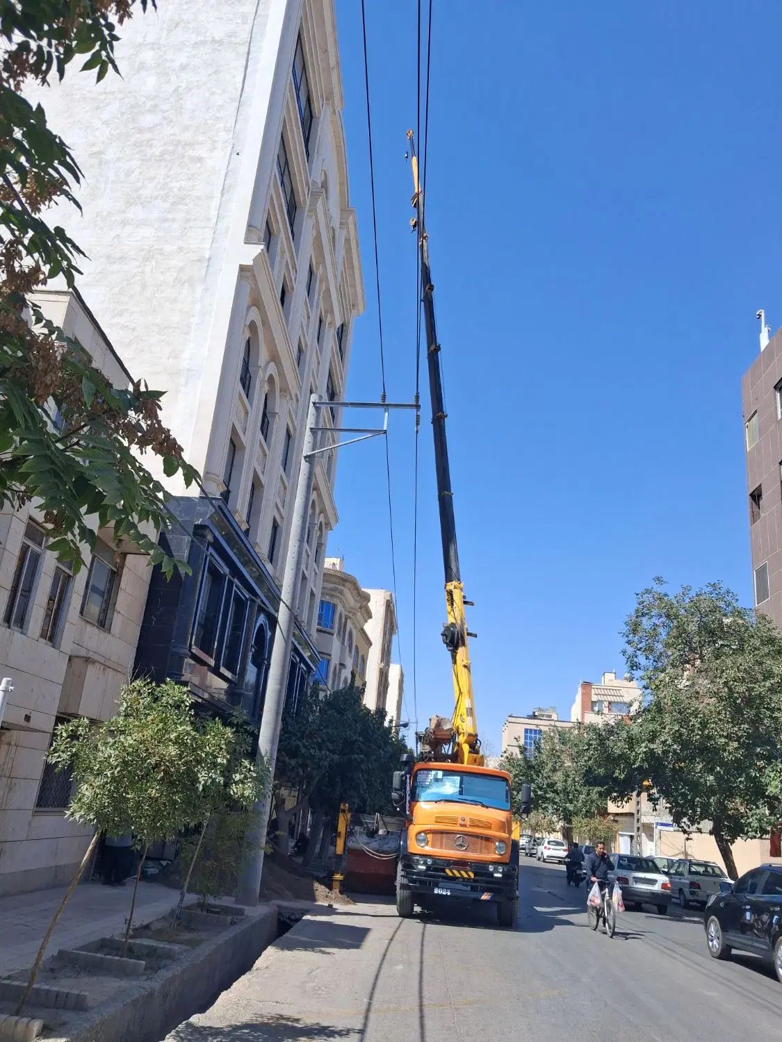 جرثقیل جهت جابجایی انواع بارها توسط دهتن دکل بلند|خدمات حمل و نقل|مشهد, آزادشهر|دیوار