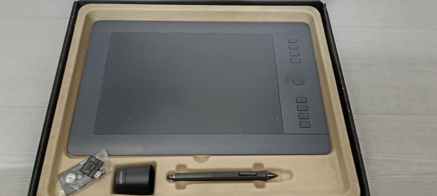 wacom intuos pro medium|قطعات و لوازم جانبی رایانه|تهران, طرشت|دیوار