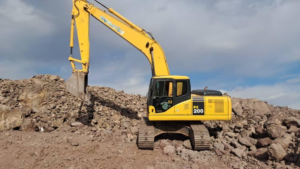 بیل هیدرومک ۲۰۰ مدل ۲۰۱۰ در حد یک|خودرو سنگین|ملارد, |دیوار