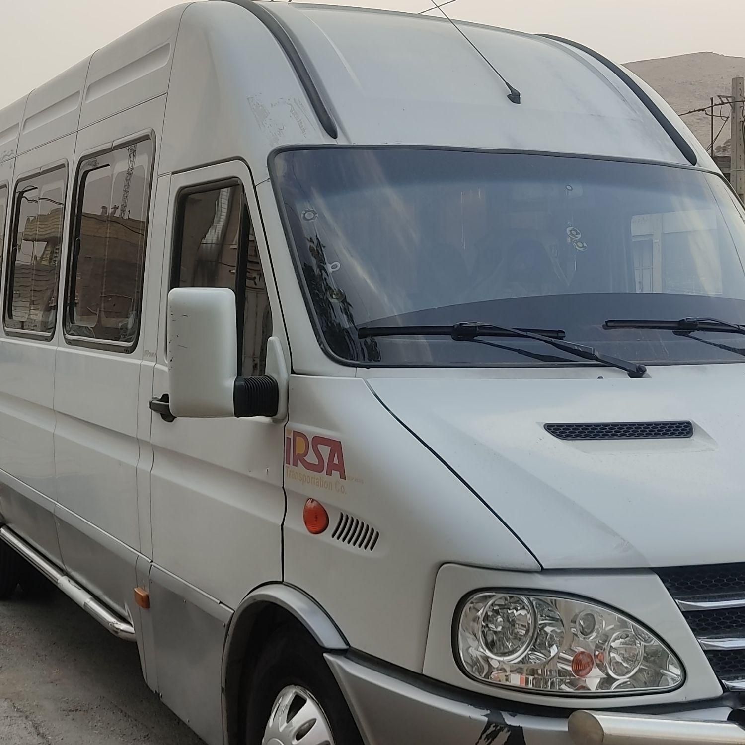 دربستی مینی بوس ون ایویکو 18 نفره|خدمات حمل و نقل|شیراز, کوشک میدان|دیوار