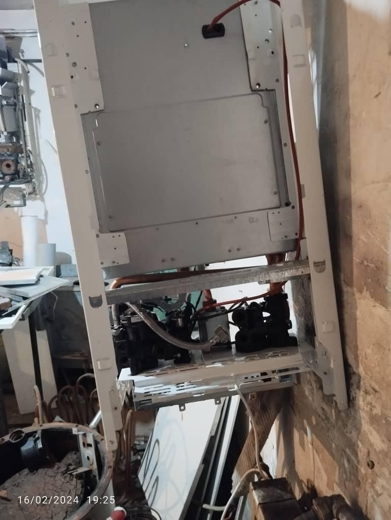 فروش.تعمیر و سرویس پکیج بوتان و ایران رادیات‌و...|آبگرمکن، پکیج، شوفاژ|مشهد, وکیل‌آباد|دیوار