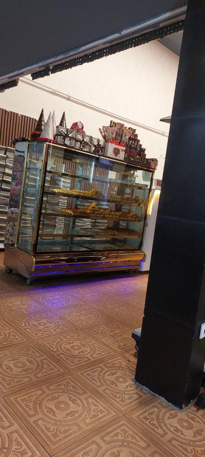 به ی همکار خانم نیازمندیم جهت کار در قنادی|استخدام خدمات فروشگاه و رستوران|گرگان, |دیوار