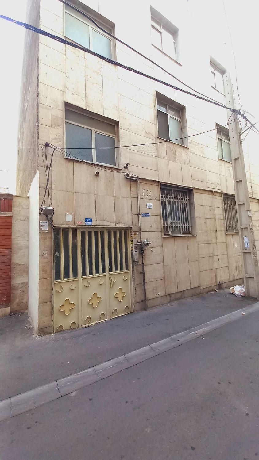 ۳۰۰مترکلنگی/دونبش بر۳۰در۱۰/دستور نقشه/قبا|فروش زمین و ملک کلنگی|تهران, قبا|دیوار