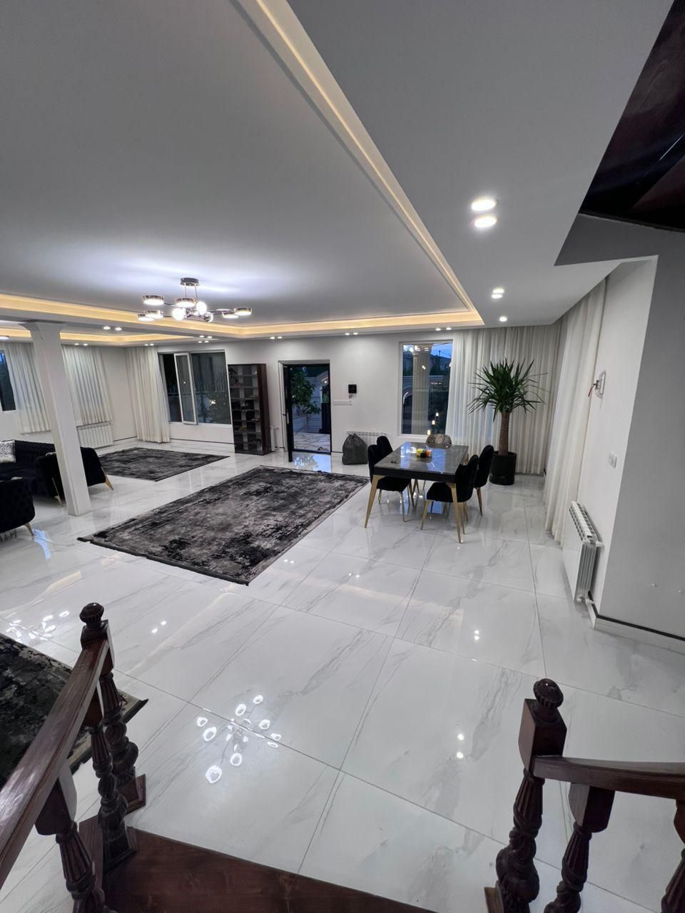 اجاره عمارت کلاسیک نوساز|اجارهٔ کوتاه‌مدت ویلا و باغ|رودهن, |دیوار