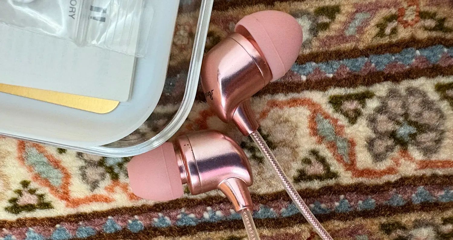 هندزفری سیم دار رنگ رزگلد happy plugs|لوازم جانبی موبایل و تبلت|تهران, شهرآرا|دیوار