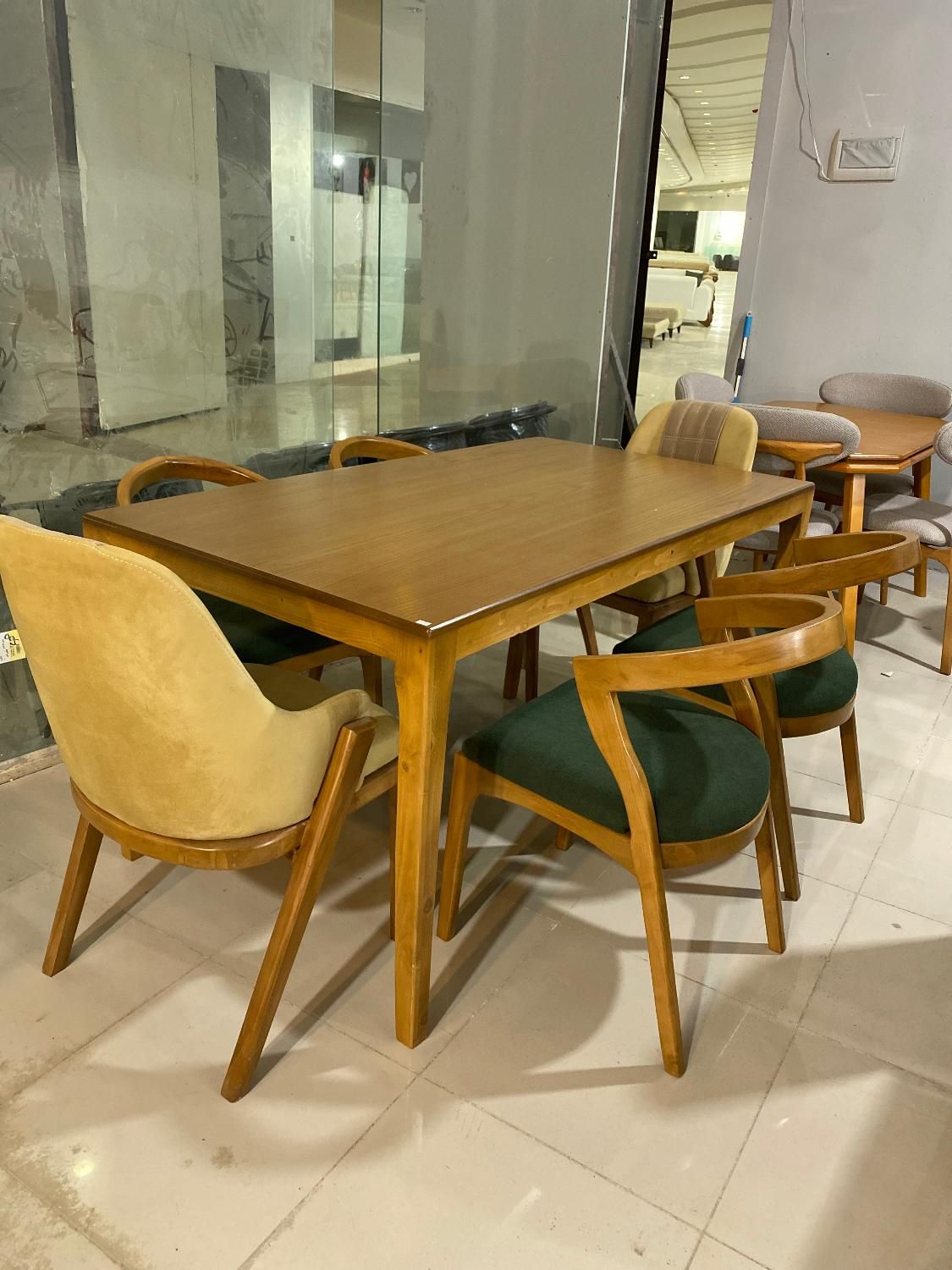 میز غذا خوری/۴نفره/ راش|میز و صندلی غذاخوری|قشم, |دیوار