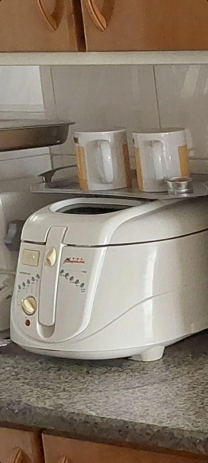 فروش سرخکن سانهوس تفال|اجاق گاز و لوازم برقی پخت‌وپز|فولادشهر, B2|دیوار