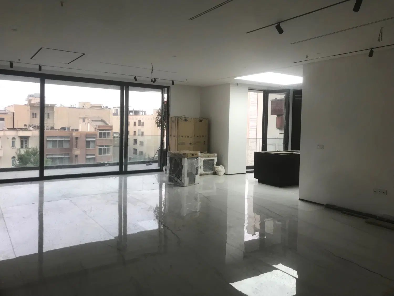 دزاشیب ۱۴۰ متر ۳ خواب ۲ پارکینگ سندی|فروش آپارتمان|تهران, حکمت|دیوار