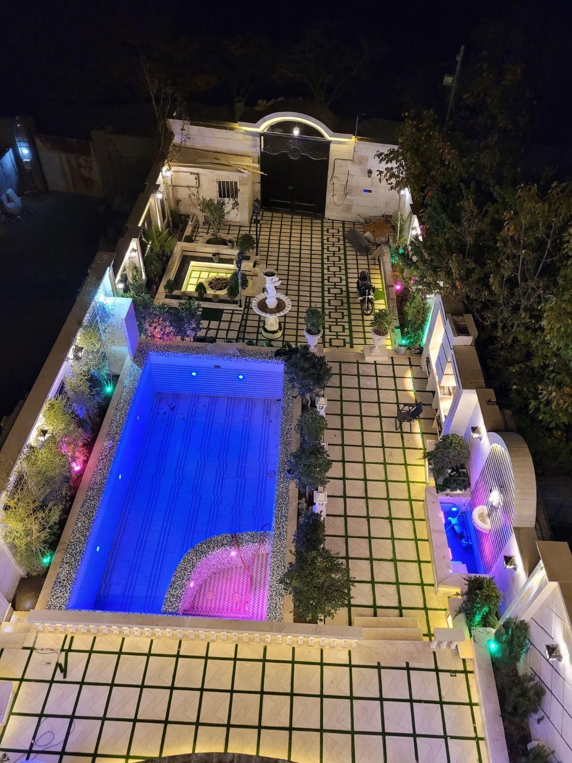 فروش ویژه چمن برش خورده بین موزاییک چمن مصنوعی|خدمات باغبانی و درختکاری|مشهد, الهیه|دیوار