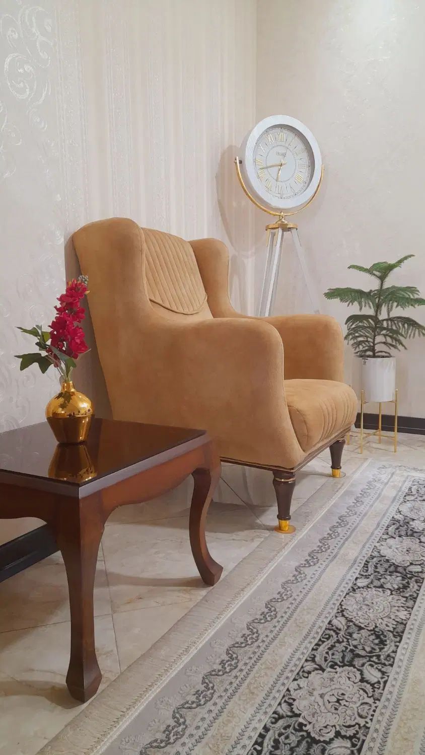 مبل ۸نفره بسیارزیباپارچه خارجی چوب راش|مبلمان خانگی و میز عسلی|قرچک, شهرک طلائیه|دیوار