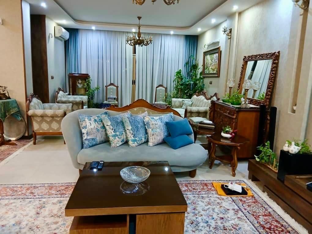 ویلایی بازسازی شده/دو طبقه/خیابان عارف جنوبی|فروش خانه و ویلا|اصفهان, بهارستان (مخابرات)|دیوار