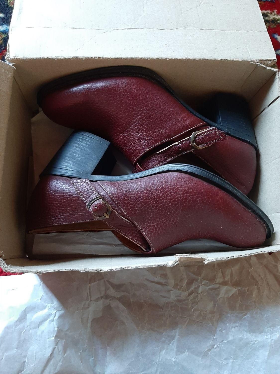 کفش چرم طبیعی نو و آکبند ۳۷|کیف، کفش، کمربند|ساری, |دیوار