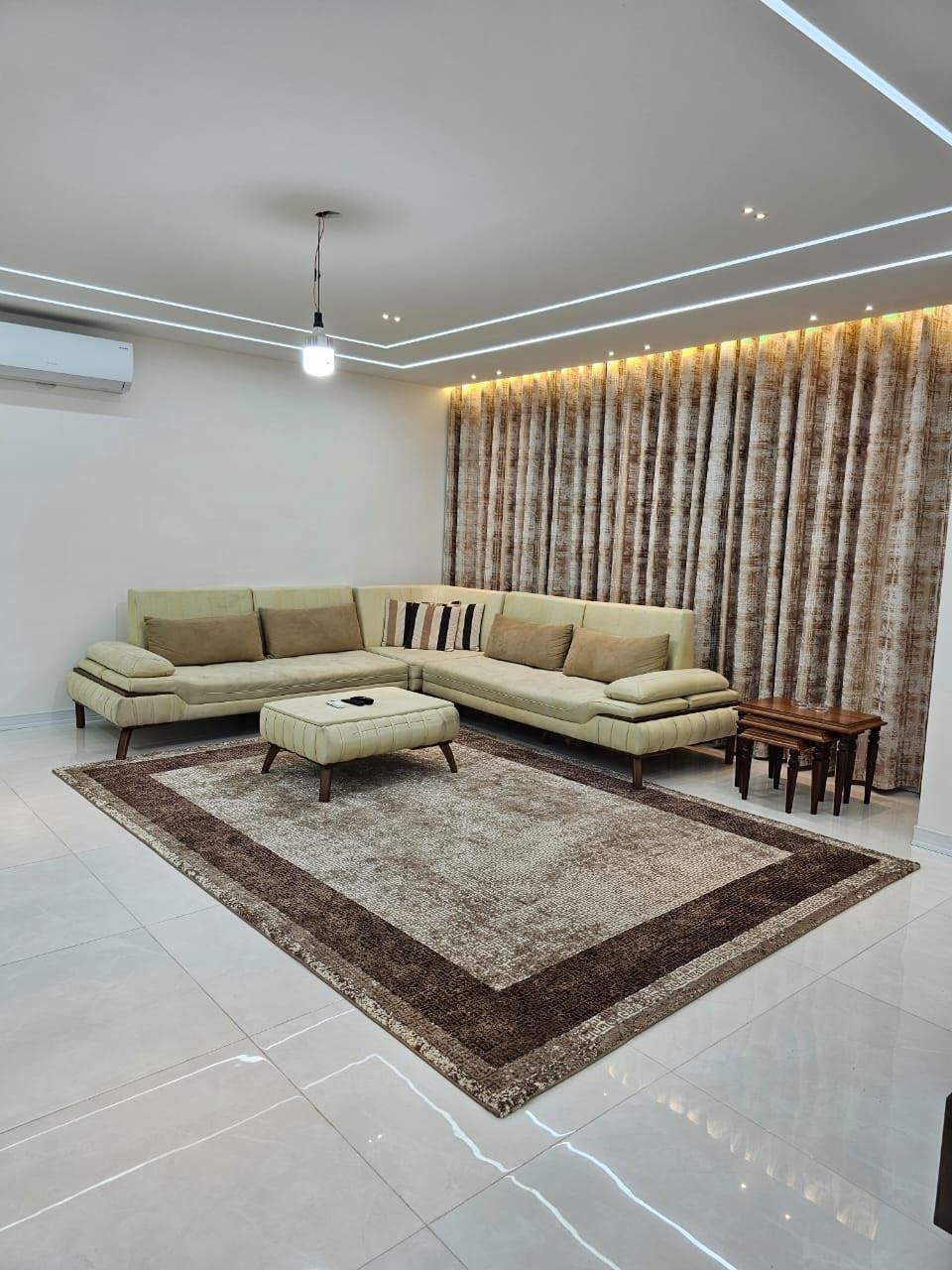 منزل مبله و سوییت شیک|اجارهٔ کوتاهمدت آپارتمان و سوئیت|شیراز, حافظیه|دیوار