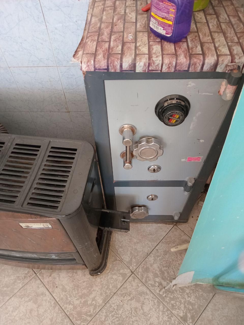 فروش یکجا وسایل ست کامل اداری|دفتر کار|نیشابور, شهرک فرهنگیان|دیوار