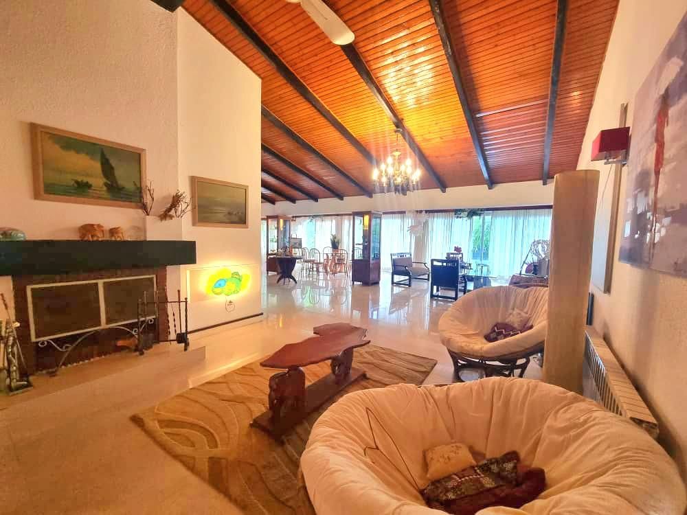 فروش ویلا بازسازی شده در خیابان نرگس خزرشهرجنوبی|فروش خانه و ویلا|فریدونکنار, |دیوار