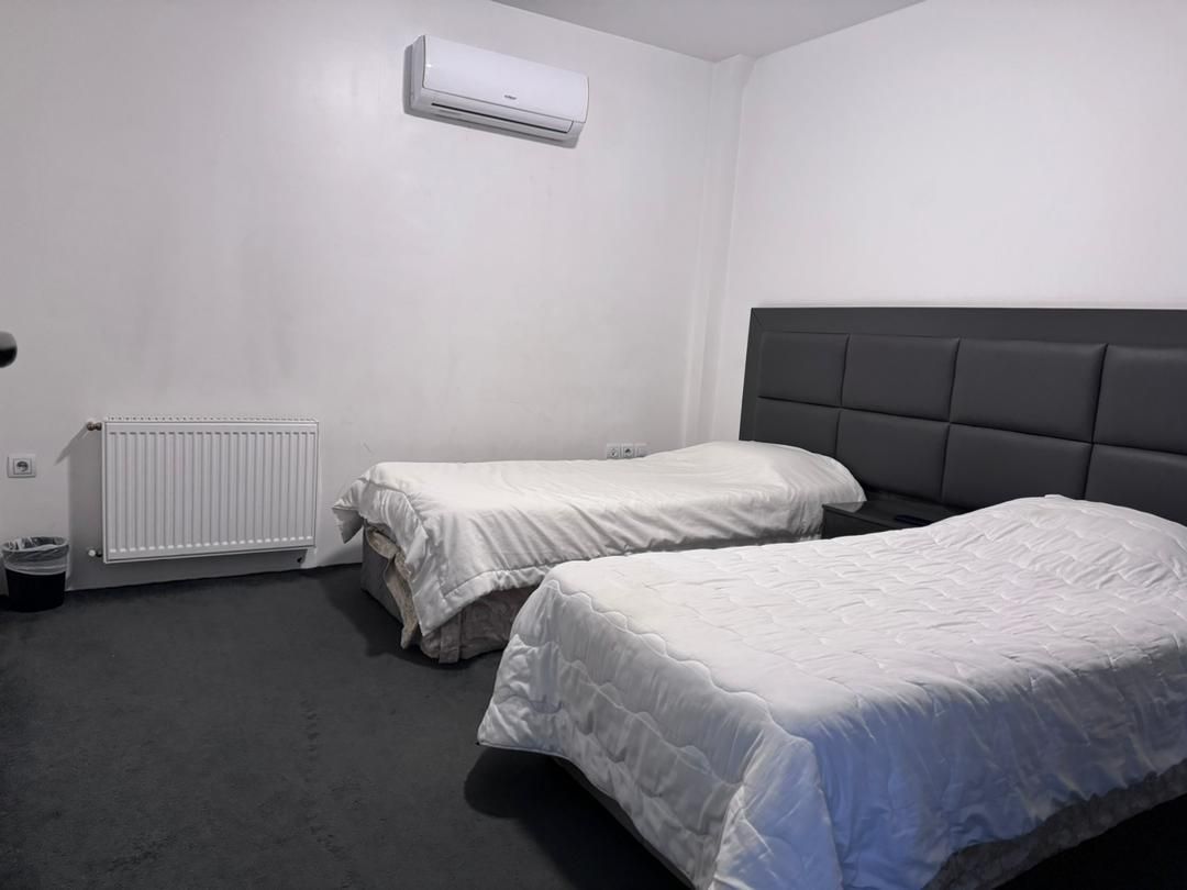 اجاره هتل و هتل اپارتمان سوییت خونه منزل مبله خانه|اجارهٔ کوتاه‌مدت آپارتمان و سوئیت|شیراز, باغ تخت|دیوار