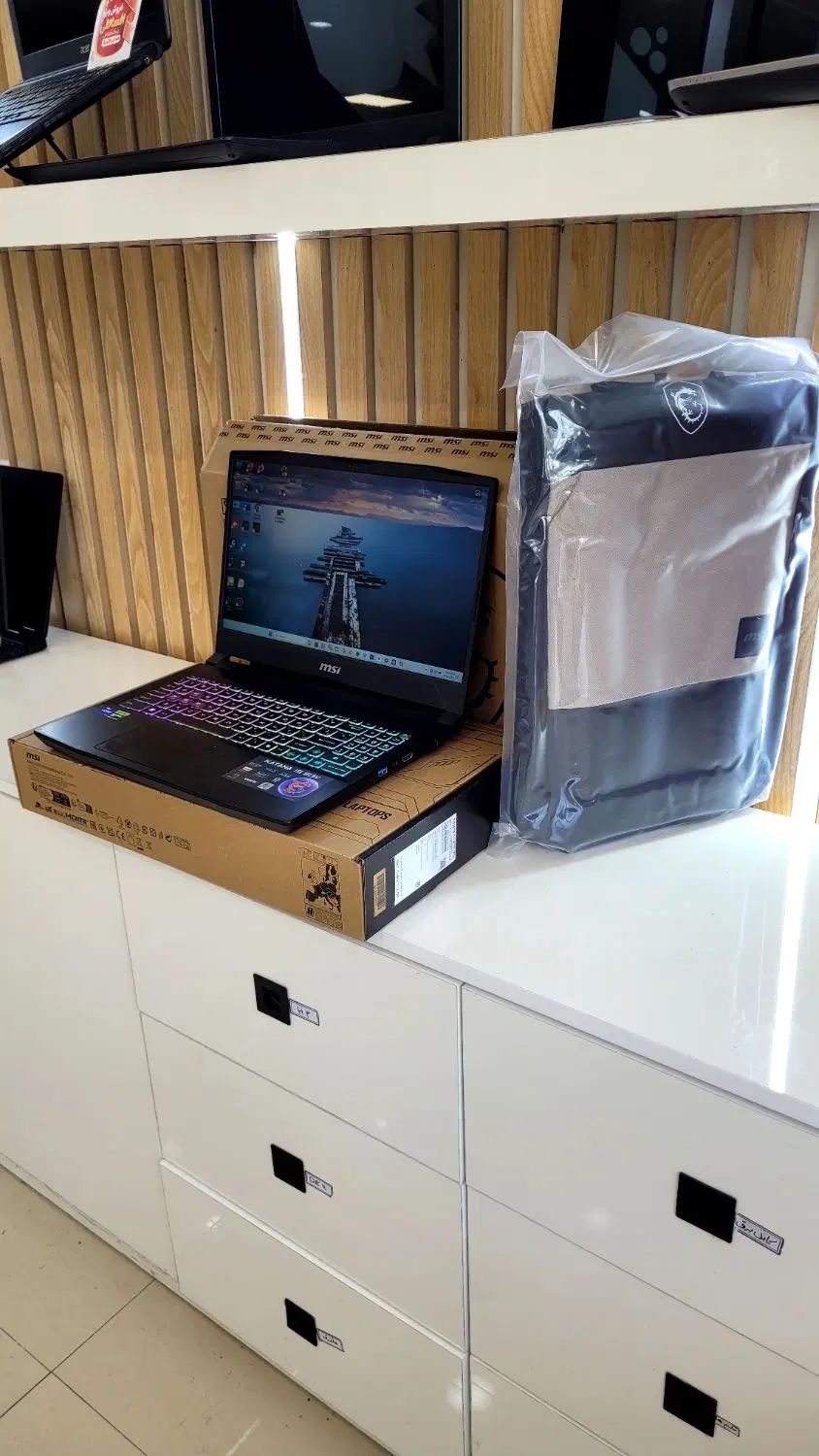 لپتاپ هیولای گیمینگ MSI Katana Core i7 نسل 13|رایانه همراه|مشهد, گوهرشاد|دیوار