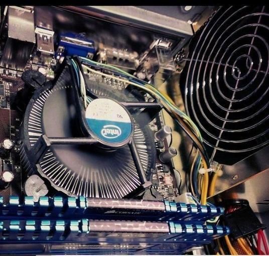 مرکز تعمیرات کامپیوتر کافه دیجیتال زاهد|خدمات رایانه‌ای و موبایل|اصفهان, ملک‌شهر|دیوار