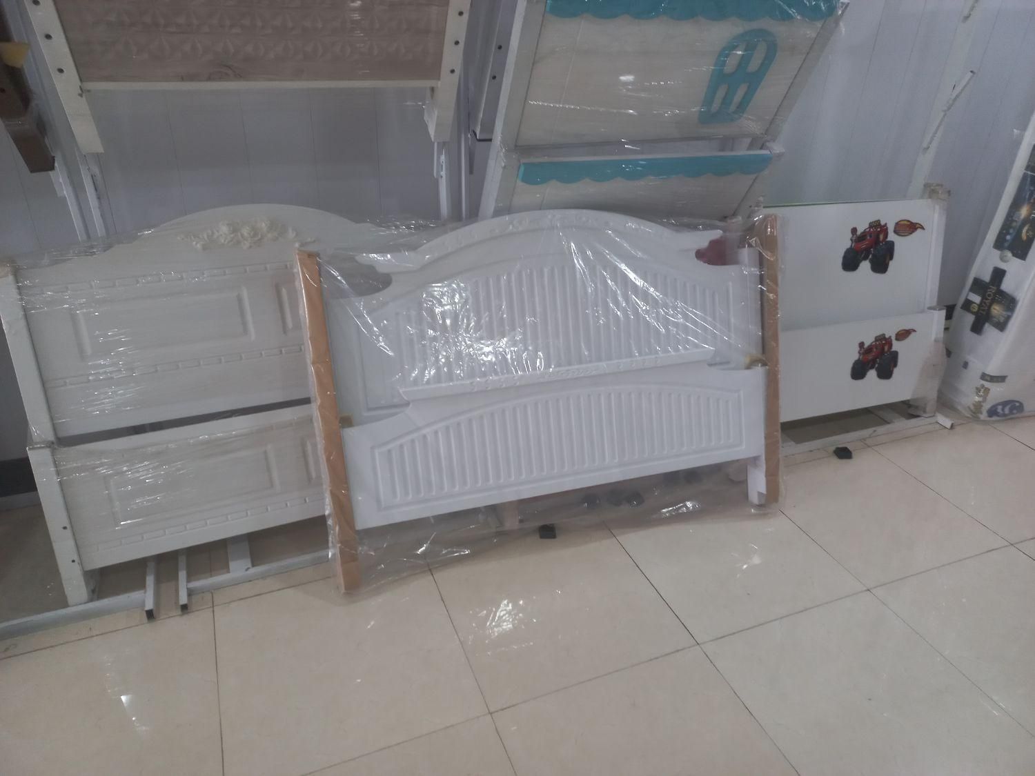 تخت وکیوم قیمت عالی|تخت و سرویس خواب|قم, کلهری|دیوار